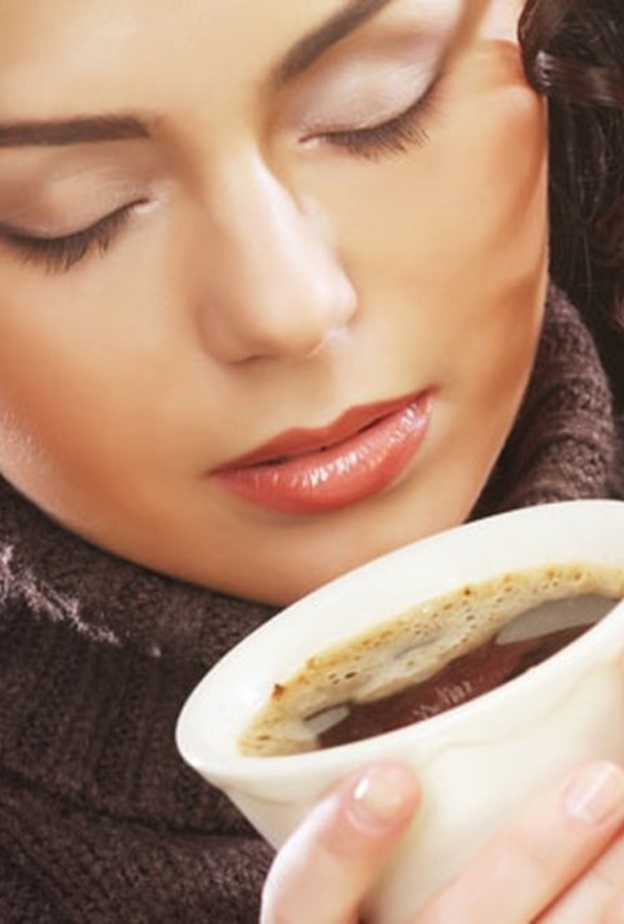 القهوة من الاطعمة التي تتسبب بالاكتئاب والقلق