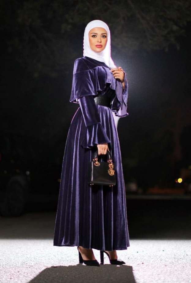 ملابس محجبات مخمل لشتاء 2018 بأسلوب فاطمة حسام