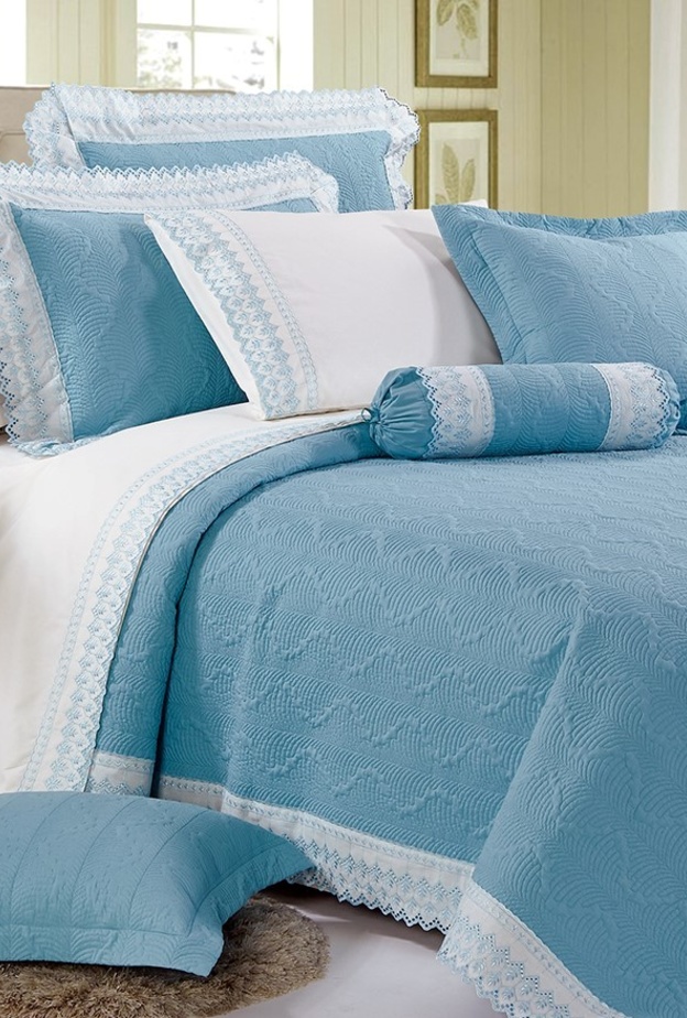 مفرش من الساتان