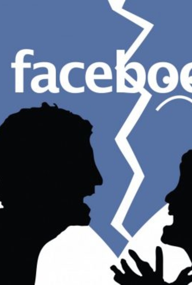 خطر الفيسبوك على الحياة الزوجية