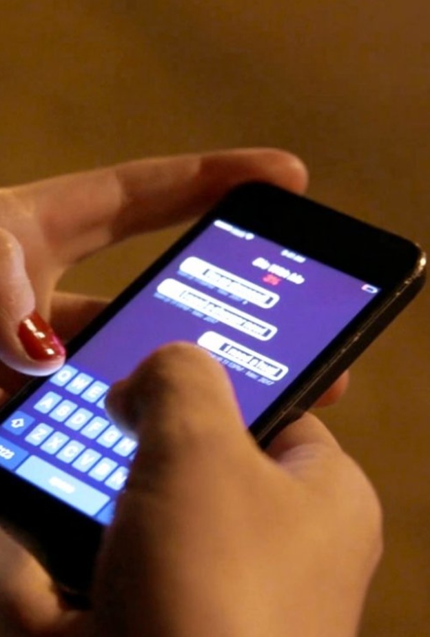 التطبيق متوفر لهواتف أندرويد و آيفون