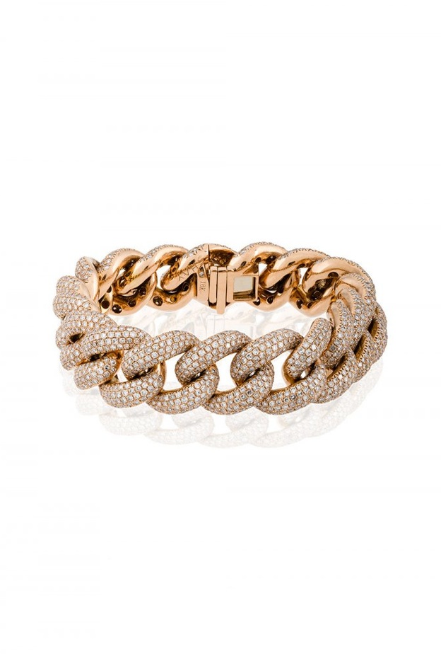 اسوارة من آن سيستيرون Anne Sisteron