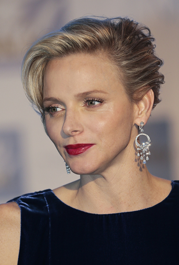 الأميرة شارلين ترتدي مجوهرات غراف