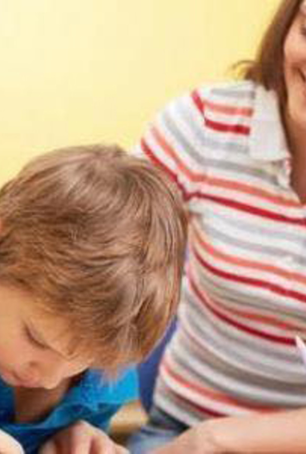 كيفية المذاكرة للطفل العنيد 