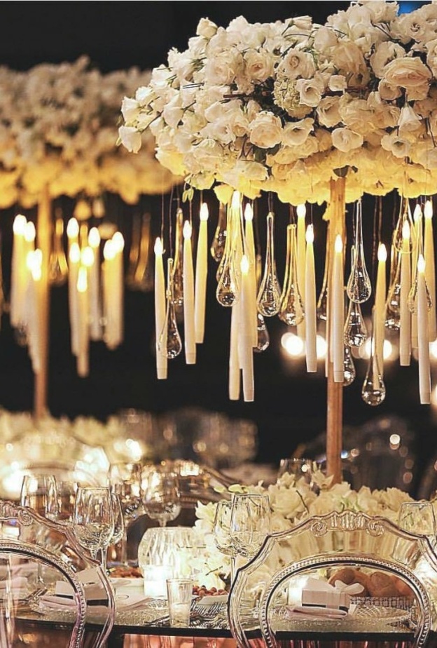 طاولة استقبال بالوورد والكريستال لزفاف 2018