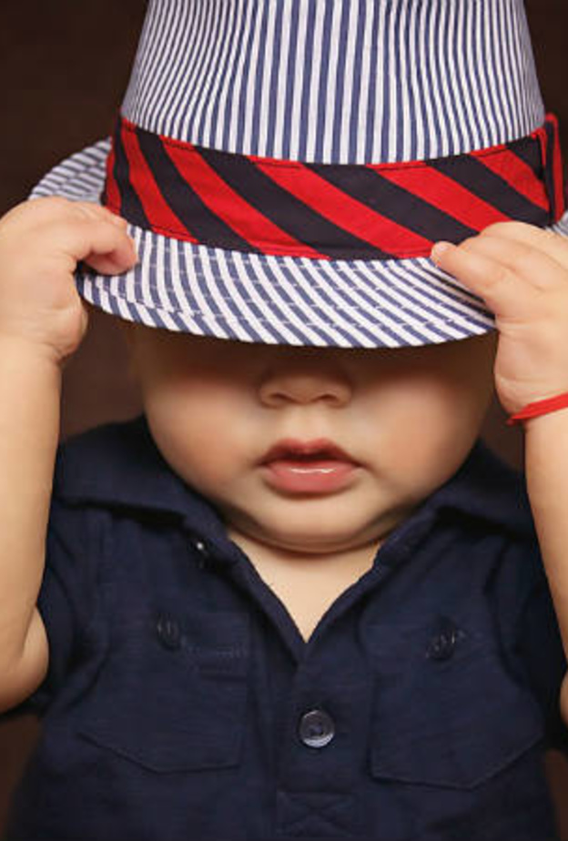 يعتبر طفل برج الدلو من الاطفال الاذكياء جداً بطبيعته