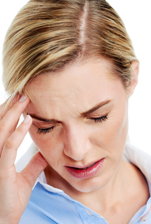 تكرار الإصابة بالصداع من أعراض التهاب السحايا