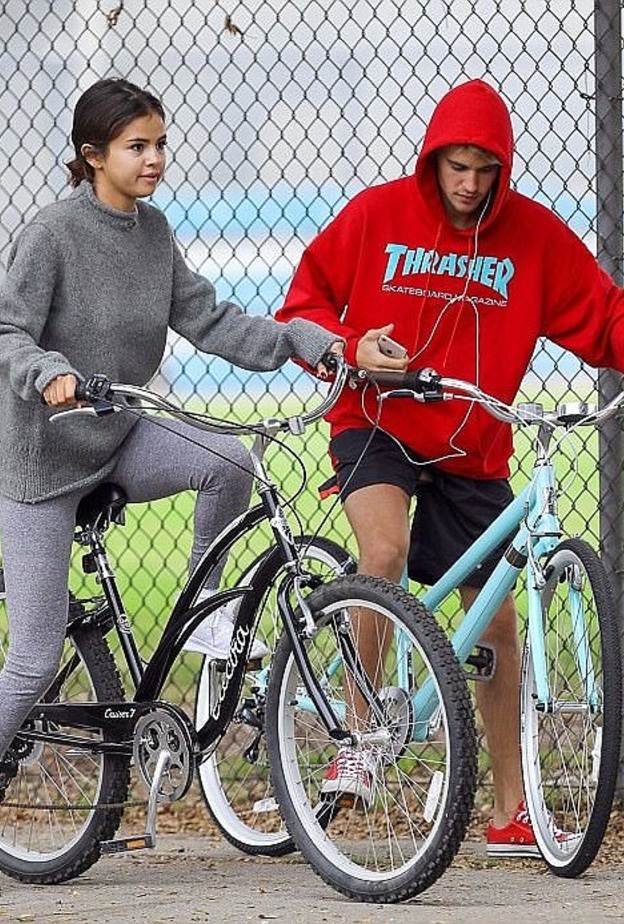 جاستن بيبر وسيلينا جوميز