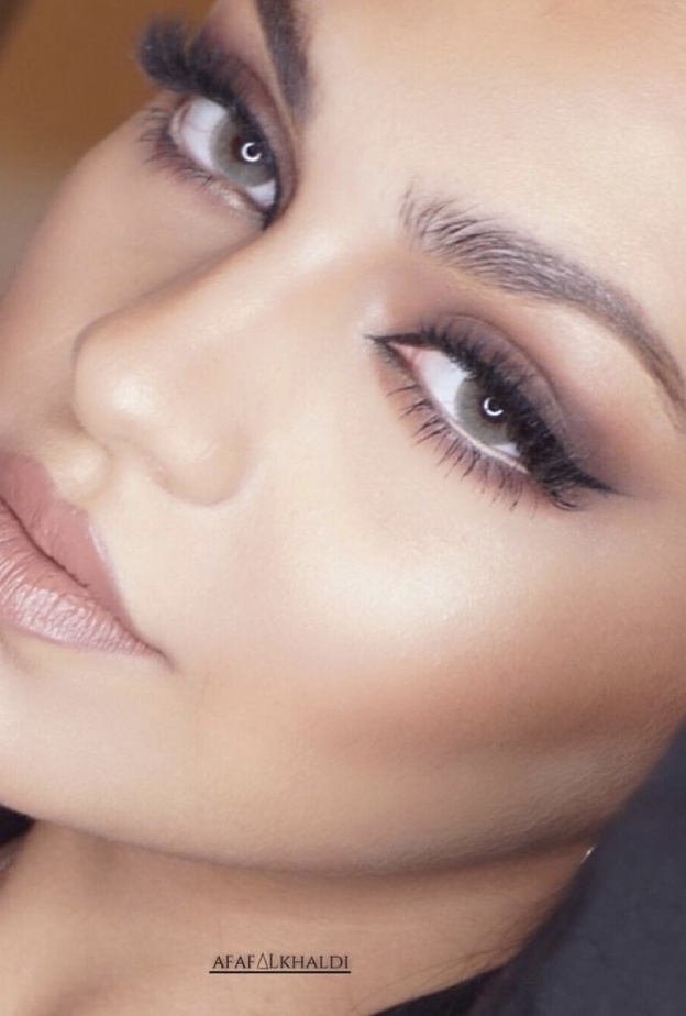 مكياج ناعم للبشرة السمراء من عفاف