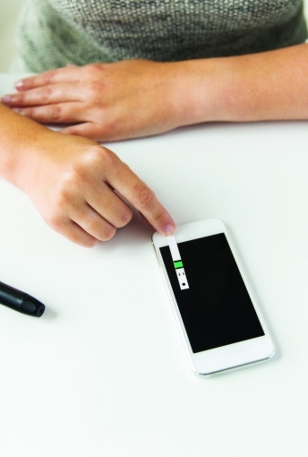 تطبيق لضبط السكري بواسطة الهاتف الذكي في الامارات