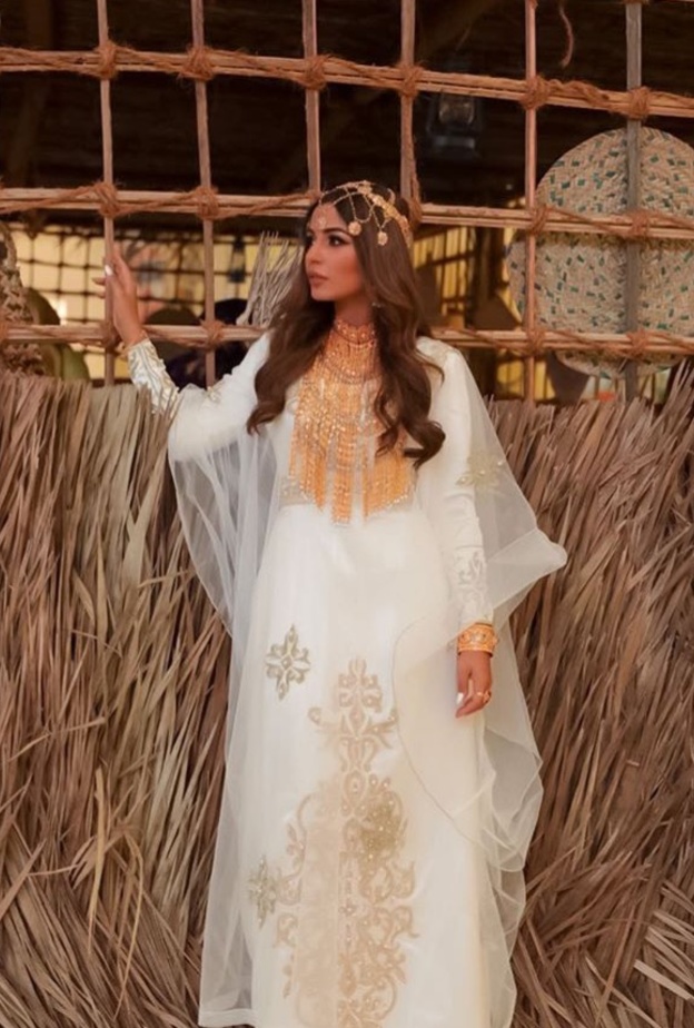 فستان للمناسبات من اختيار مهيرة