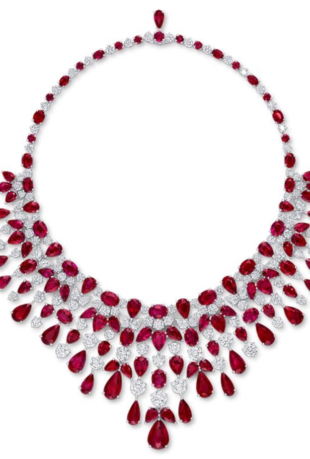 قلادة من نيراف موديNirav Modi