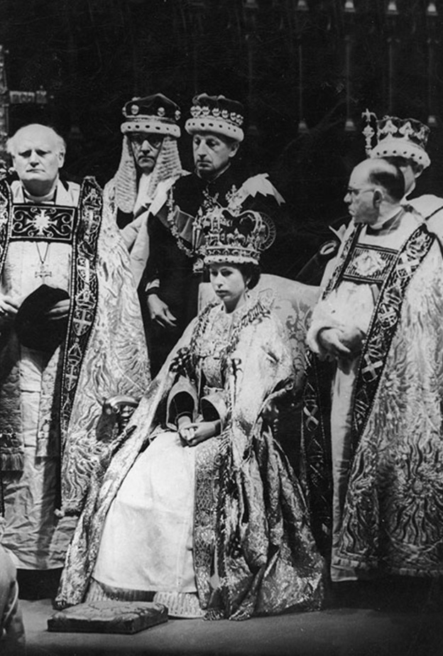 لهذا السبب لا تحتفل ملكة بريطانيا بذكرى تتويجها