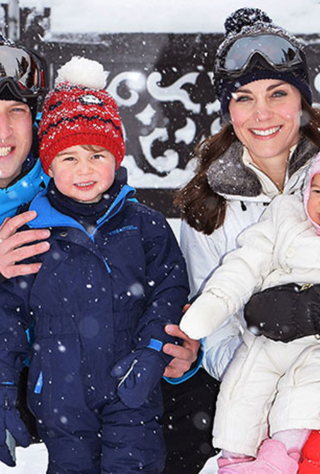 الأمير جورج يتدرب على رياضة التزلج على الجليد