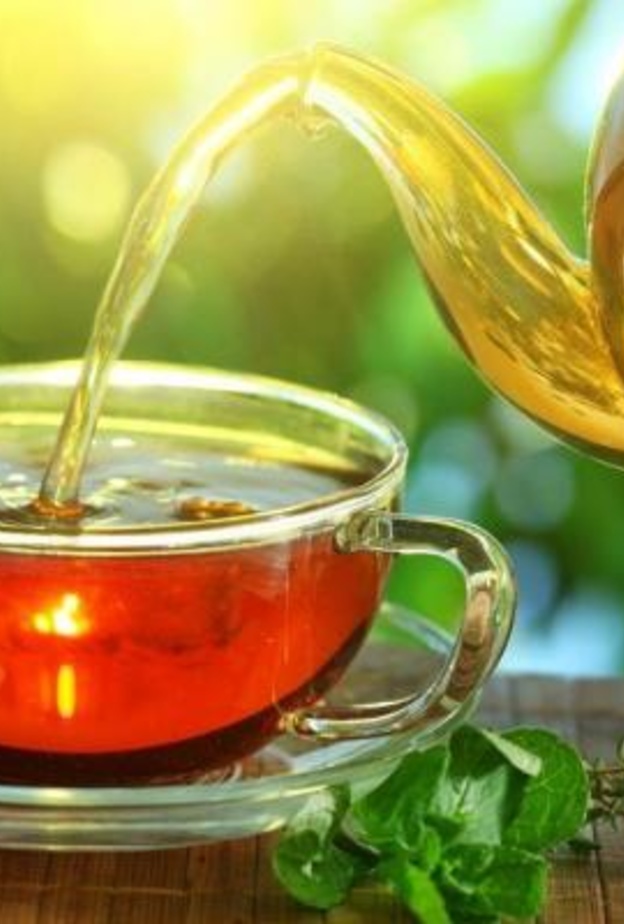  الشاي الساخن يسبب سرطان المريء