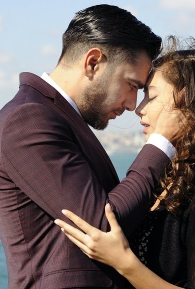 ناصيلهان أتاجول وزوجها