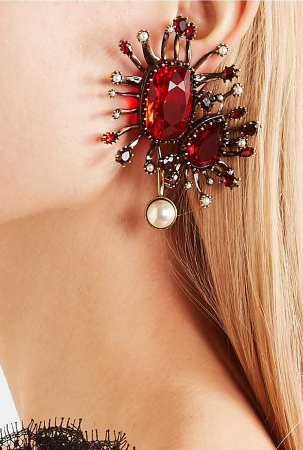 Oscar de la Renta أقراط سهرة ذهبية من.