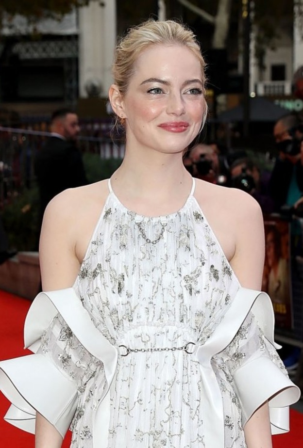 ايما ستون تنهي تصوير الحملة الإعلانية لـ Louis Vuitton