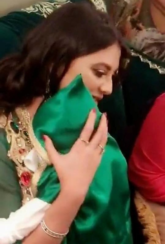 مريم حسين وابنتها