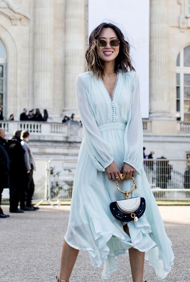 نصائح لتتألقي باللون الأزرق أبرز صيحات الموسم