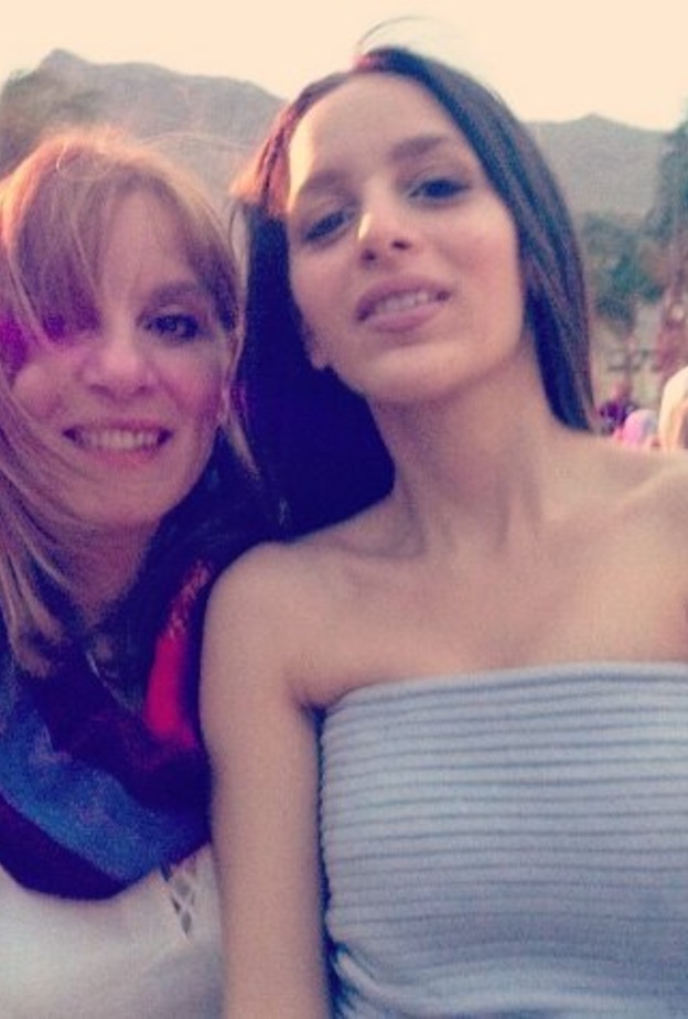 جميلة عوض ووالدتها