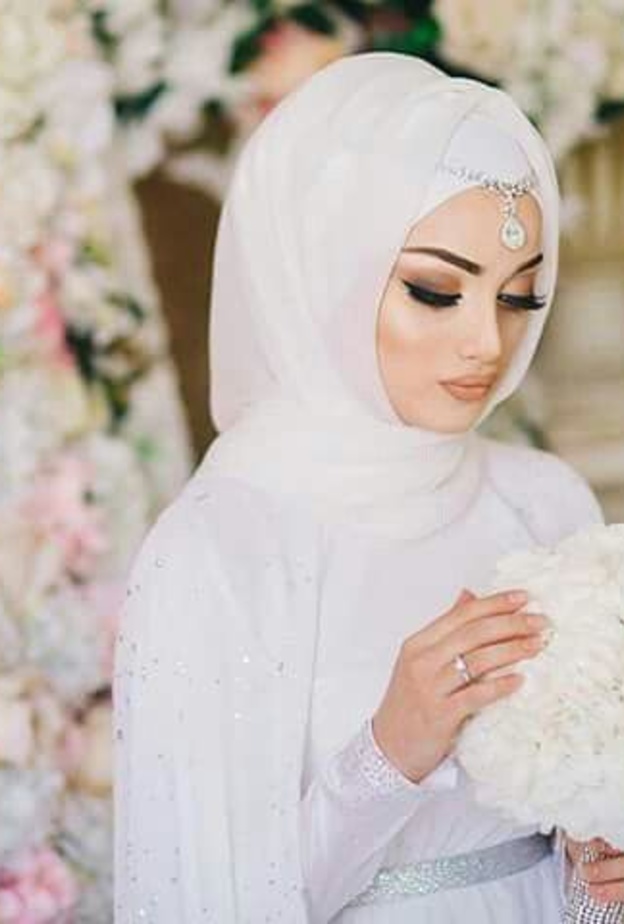 العروس الخليجية تبحث عن الاناقة والتميز في يوم زفافها