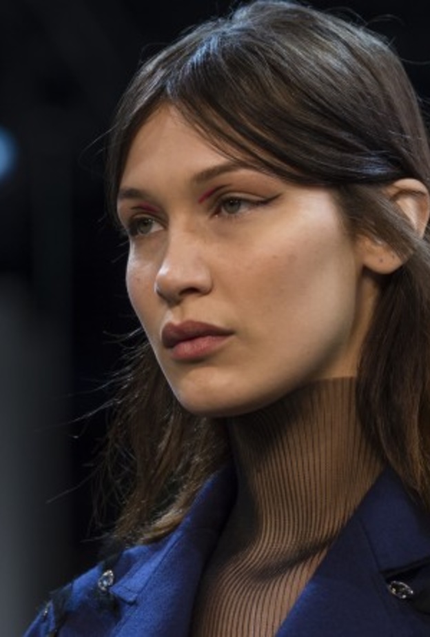 رسمات الآيلاينر العصري من دار ‏Jason Wu