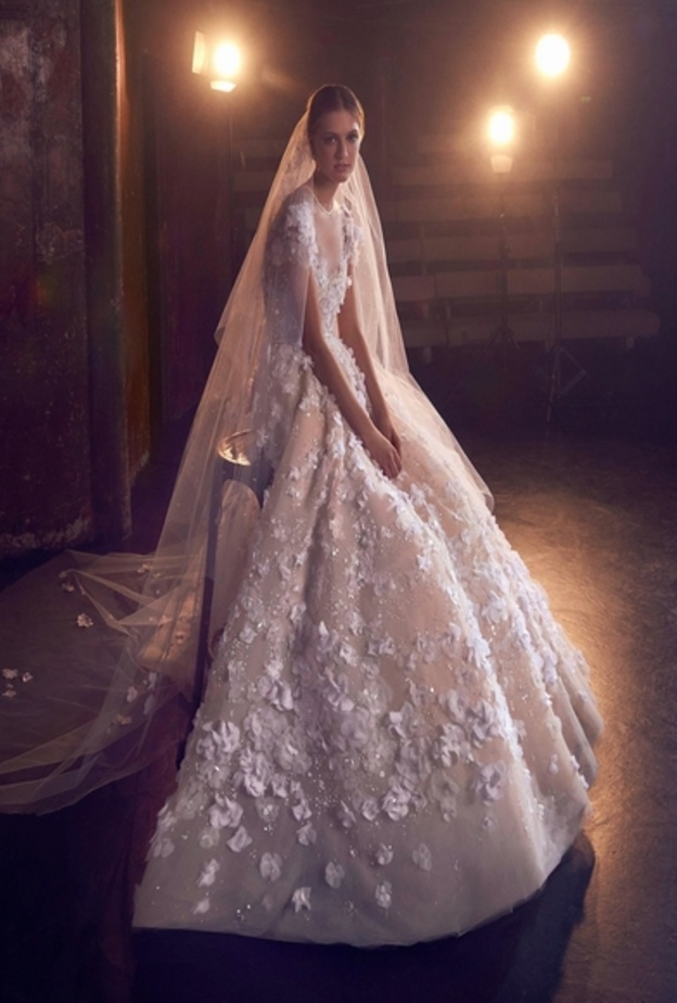 موديلات فساتين زفاف اسطورية لعروس عيد الحب