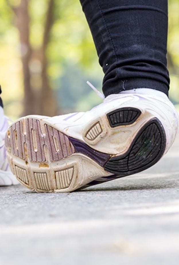 الانزلاق أثناء المشي من مسببات تمزق الاربطة