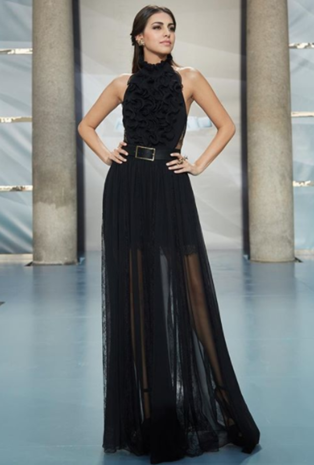 فستان رائع اختارته فاليري أبو شقرا من ايلي صعب.