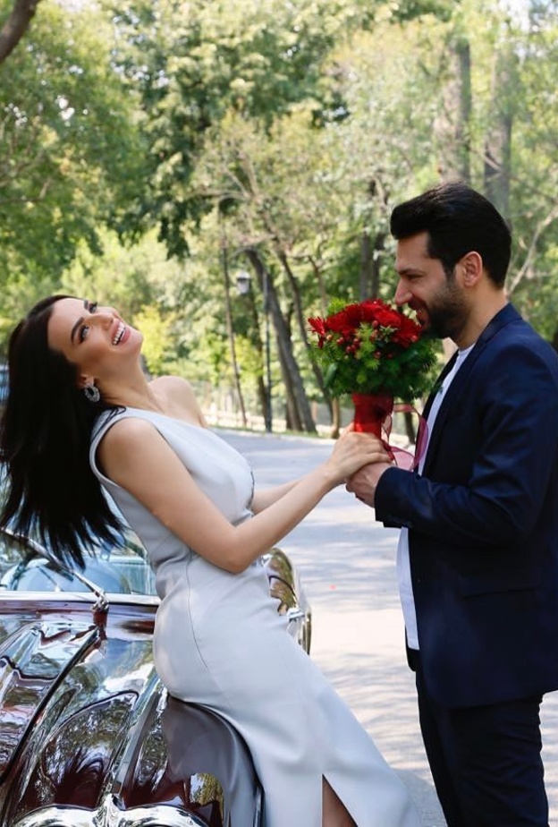 مراد يلدريم وايمان الباني