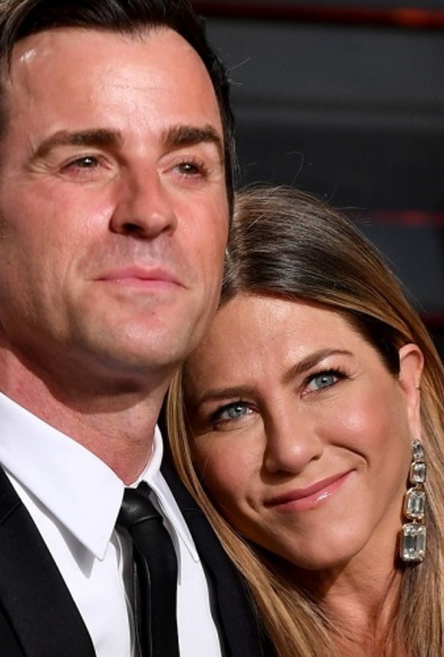 جينيفر أنيستون وجاستن ثيرو