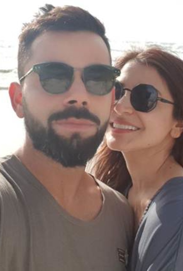 أنوشكا شارما وزوجها فيرات كولي يتبادلان التهاني