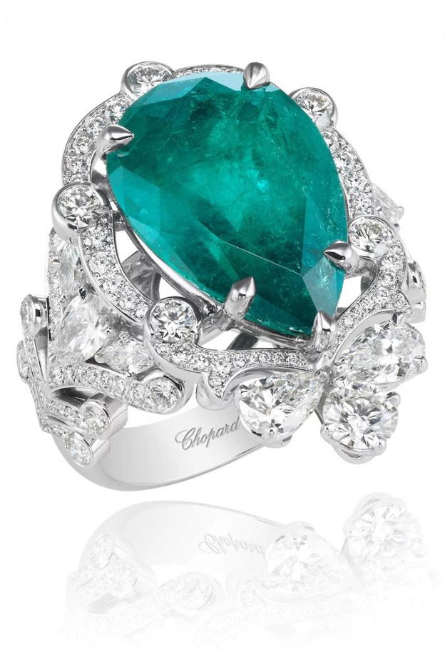 اسوارة من كارتييهCartier