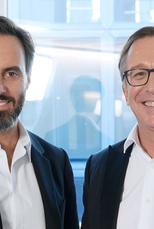 Jose Neves الرئيس التنفيذي لFarfetch  وBruno Pavlovsky مدير دار Chanel