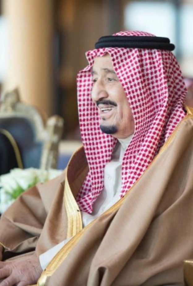 خادم الحرمين الشريفين الملك سلمان بن عبد العزيز آل سعود حفظه الله في لقطة من حفل الافتتاح