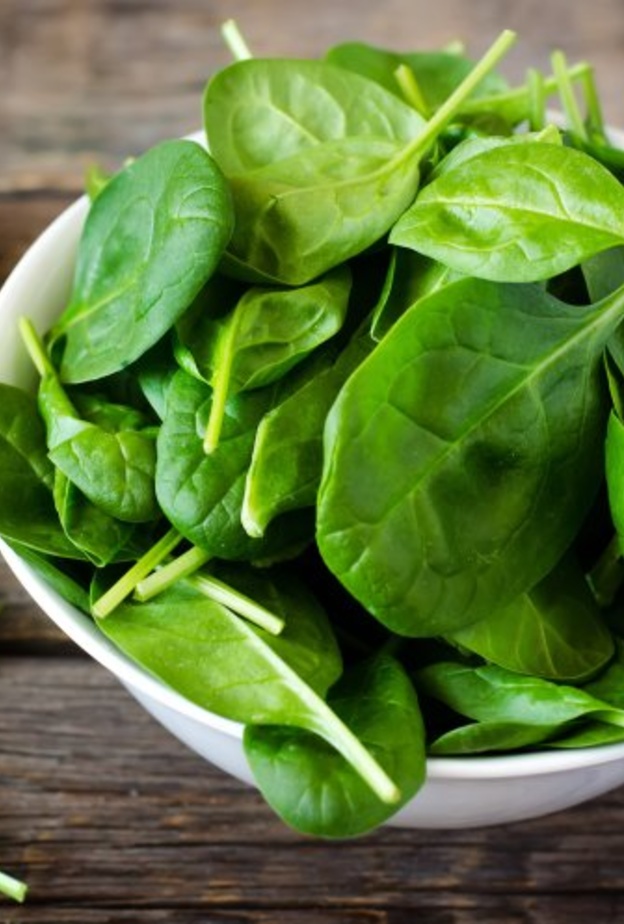  السبانخ مفيد لصحة الدماغ
