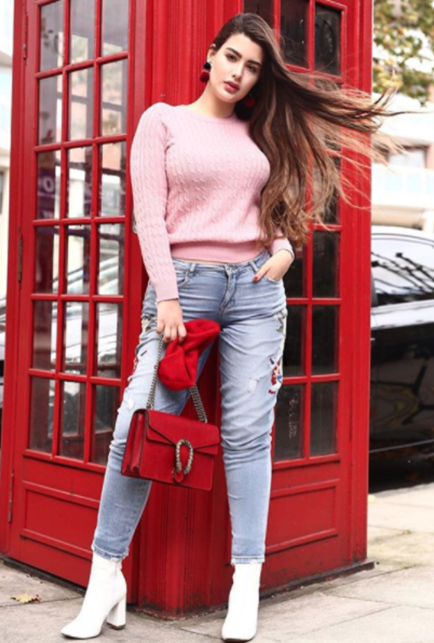 لوك شبابي باللون الأسود اعتمدته روان