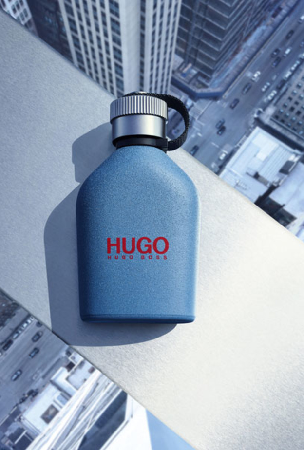 أطلق العنان لفضولك وتحوّل إلى مستكشف حضريّ مع عطر HUGO URBAN JOURNEY الجديد