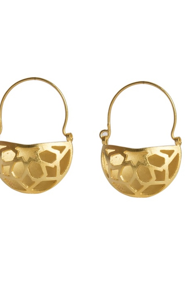 من مجوهرات الإماراتية علياء بن عمير