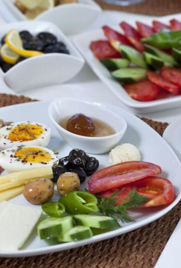 إحصاءات مفاجئة عن الغذاء الصحي ووجبة الافطار في الإمارات