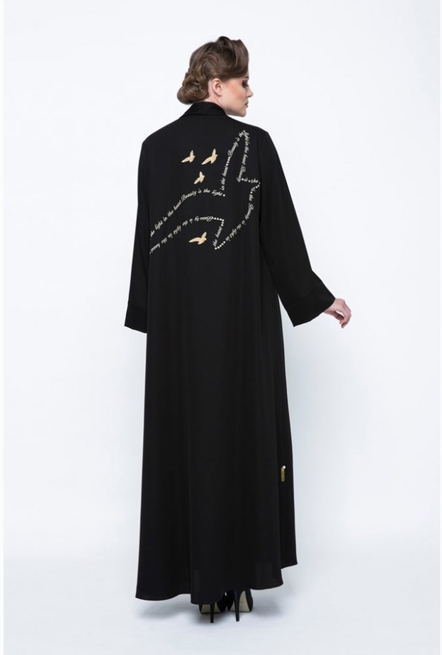 من عبايات Miss Effa لربيع وصيف 2018