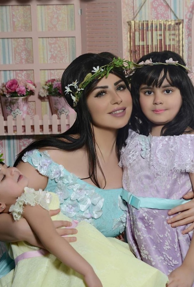 حليمة بولند وابنتيها