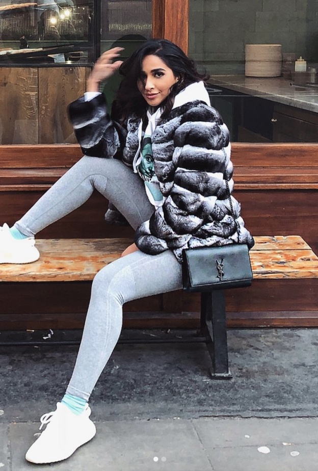 أجمل اطلالات المدونة السعودية هلا عبدالله