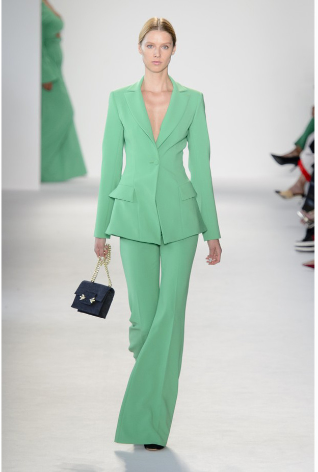 موضة البدلات الرسمية الملونة آخر موضة في ربيع 2018