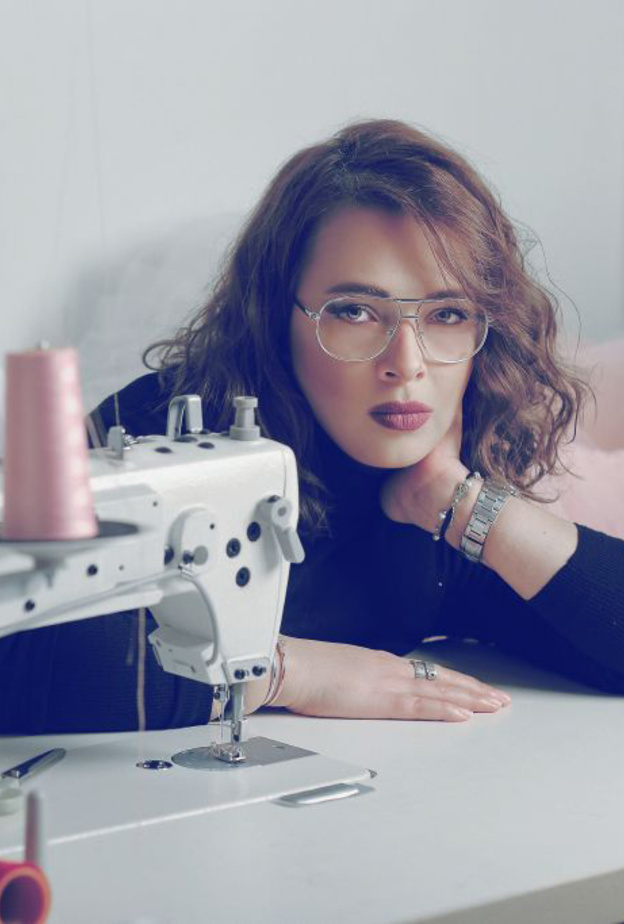 المصممة ايمان الخطيب