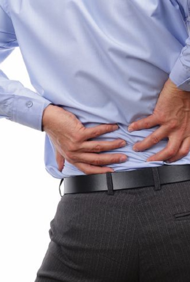 كثرة الجلوس تسبب الناسور العصعصي