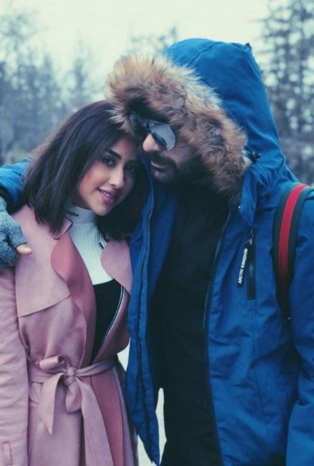 لارا اسكندر تمضي وقتا مرفها في شهر عسلها في احد منتجعات اندونسيا