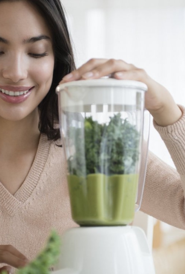 إليك بعض المشروبات الصحية و الاساسية لتقليل دهون الارداف