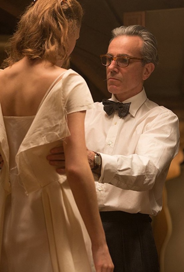 جائزة اوسكار افضل تصميم ازياء يحصل عليها فانتوم ثريد